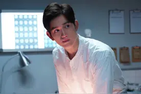 《花千骨》5年后，“杀阡陌”成了小演员的陪衬图片