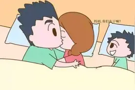 “爸爸像公狮子一样趴在妈妈身上”，童言无忌，让夫妻俩满脸通红图片