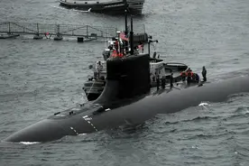 美军“内部腐烂”？潜艇撞山揭开另一层隐情，美军纸老虎又添新证图片