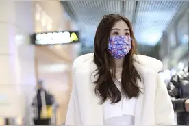 31岁张含韵少女感不再？衣着臃肿显上身粗壮，被吐槽张含孕图片