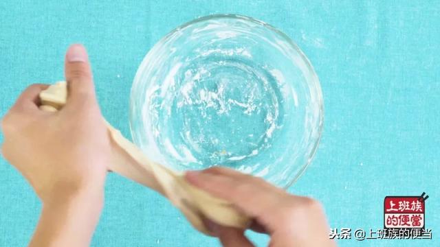 想喝珍珠奶茶不用买，自己在家就能做，超正宗详细的方子，先收藏