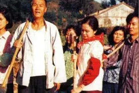 《篱笆·女人和狗》：精神对等有多重要？看铁锁和喜鹊就知道了图片