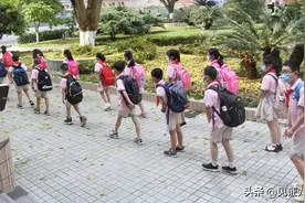 “神兽归笼”！龙泉驿57812名学子顺利返校~图片