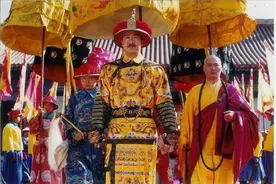 乾隆出宫微服私访，为宣纸店题字，老板：好是好，就是缺点帝王气图片
