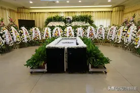 关系一般的亲戚去世可以送花圈吗？图片