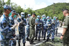 风水轮流转，中方接收俄制60年古董武器，俄方接收中国先进武器图片