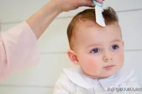 宝宝满月要剃头、要挤乳头、要睡头型等，细说老人的育儿经图片