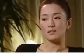 55岁巩俐被曝要申请改回中国国籍，此前随丈夫加入到新加坡籍图片