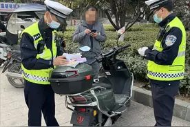 新规第一天，鄂州176台“两轮车”被查扣图片