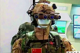 为了更好的适应未来战场需求，国产新型四目夜视仪亮相图片