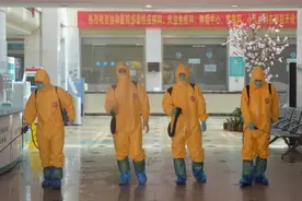 协和医院西院两手抓：持续防控与全面复诊同步推进图片