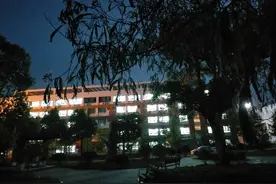 高一陪读日记——晚自习值班图片