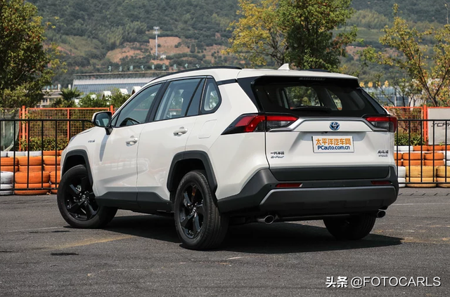 1,丰田荣放2020款价格及图片