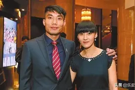 郑智效力广州恒大10年的时光里面到底赚到了多少薪水？图片