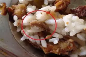 幼儿园老师晒午餐照，家长一眼发现猫腻，这只“虫子”是加餐？图片