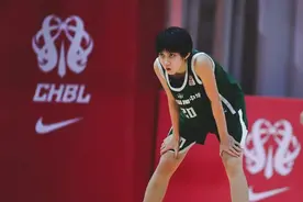 1米74女版"藤真健司"现真身！命中率100%带队冲出广东图片