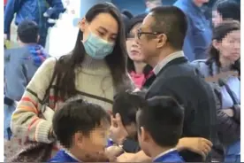 李泽楷：我和你谈恋爱，和她生孩子图片