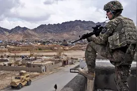 美国撤军后，阿富汗依然混乱，我国该去布局吗图片