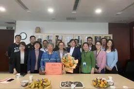 中国天辰工程有限公司为退休职工举办荣休仪式 “六个一”守护最美“夕阳红”图片