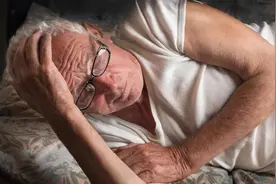 为什么一到凌晨3、4点就早醒？中医直言可能是4种疾病“征兆”图片