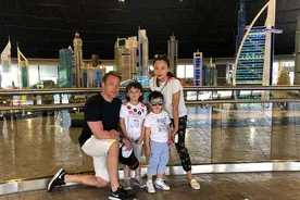 42岁马雅舒一家同框，现任丈夫是CEO富豪，混血儿女颜值逆天图片