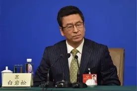 白岩松：毁掉一个人的最好方式，是让他追求完美图片