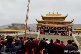感受安多古刹——禅定寺精彩的金刚法舞表演图片