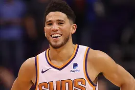 2K横扫夺冠！德文-布克：被NBA耽误的电竞天才！图片
