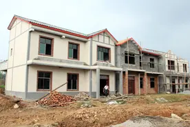 自建房被叫停？农村住房建设条例：2种情况不许建，3类房屋要拆除图片