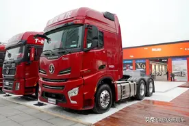 600马力2700牛米 暴力红的陕汽德龙X6000还想更懂你图片