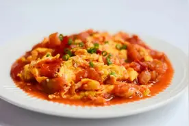 尖头西红柿用了激素？未成熟的有毒？有一种最好别买图片