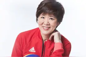 女排低谷教练袁伟民求她出山，郎平：只要不死，就玩命吧图片