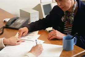 我，985本科生，在北京当公务员，工作5年，透露月薪图片