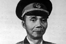 开国将帅（210）中将黄志勇图片