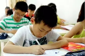 新东方出事了！103位老师有76位教龄造假！家长有很大的责任？图片