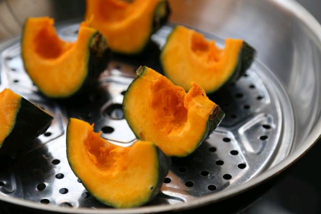 花胶鸡汤喉咙痛 2026年花胶鸡汤喉咙痛能喝吗