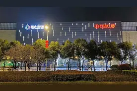 万达广场正式挂牌，城芯繁华即将震撼启幕图片