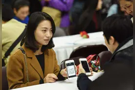 为什么大部分女生相亲都回复慢，字数少，敷衍不积极，那么高冷图片