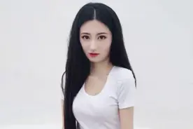 清新典雅的夏季日常短裙穿搭，让你美到极致，展现女神气质图片