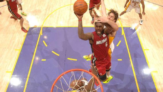 NBA圣诞大战曾诞生无数经典，哪场比赛你还记忆犹新？