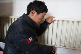 天气冷了，农村小伙，给奶奶安装了啥？取暖比空调都好用视频封面