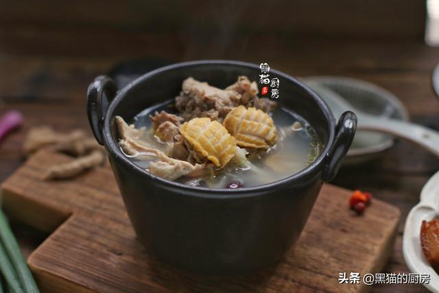 干鲍花胶炖鸡 2025年鲍鱼干花胶炖鸡