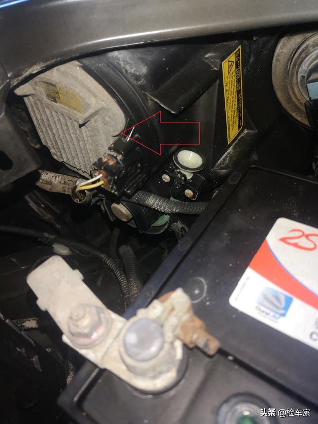 报价22万的雷克萨斯RX270，开10万公里就漏油，还能传三代吗？