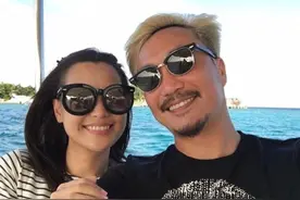 郑中基的缤纷情史：当年别过蔡卓妍后，因何娶了美女主播余思敏？图片