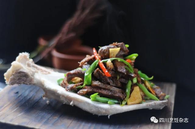 清丽自然酒楼热卖宴席菜10道