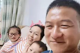5年备考、4战上岸，周口41岁快递员自学考上研究生！孩子：“我觉着爸爸是个英雄”图片