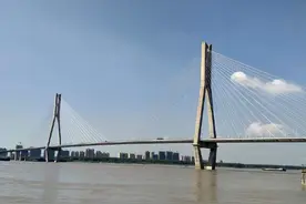 安徽的长江大桥有哪些呢？让我们一睹风采吧！图片