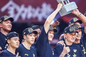 未来可期！CBA总决赛，徐杰3场比赛送出20次助攻，且仅1失误图片