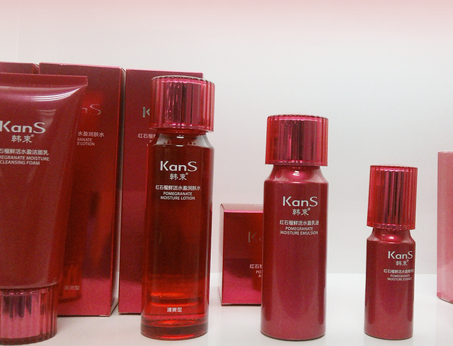 韩束“借”吴亦凡上热搜，这6件大牌平替护肤品，不愧是国货之光