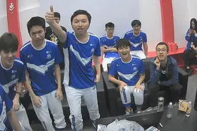 世冠：eStar为QG加油，Alan猫神最热烈竖大拇指，梦回2017QG五虎图片